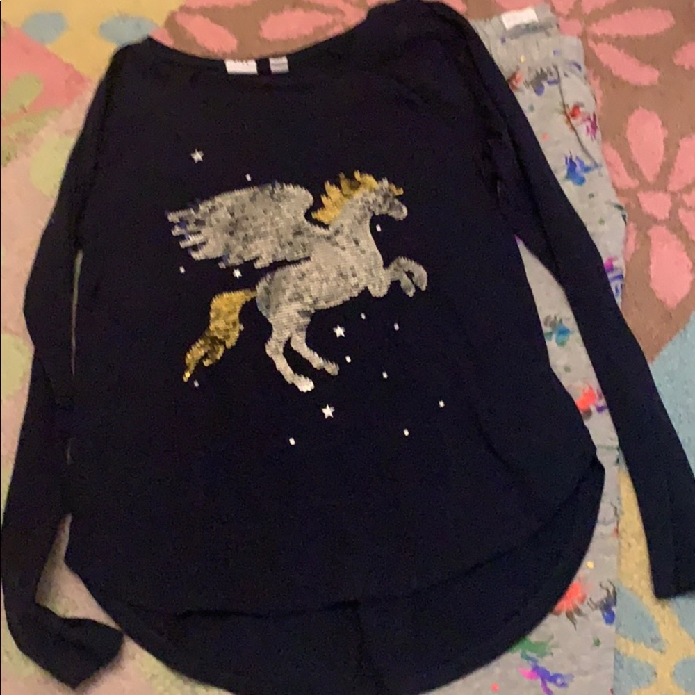 Girls gap kids size med (8) Pegasus shirt leggings